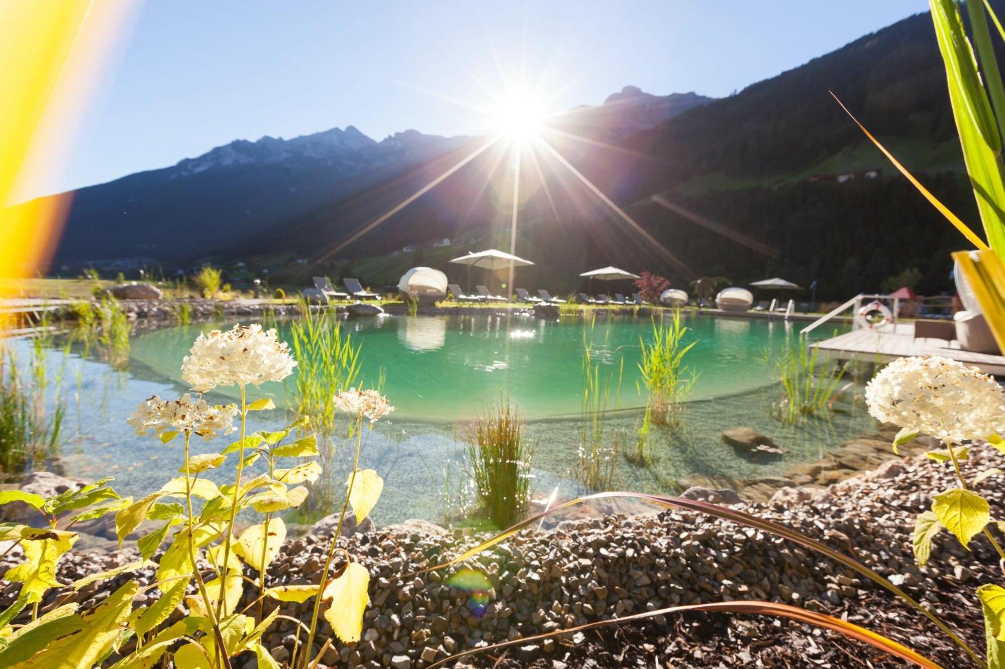 อัลไพเนอร์-เนเจอร์ รีสอร์ต ทิโรล Hotel นอยชติฟ อิม ชตูไปทัล ภายนอก รูปภาพ