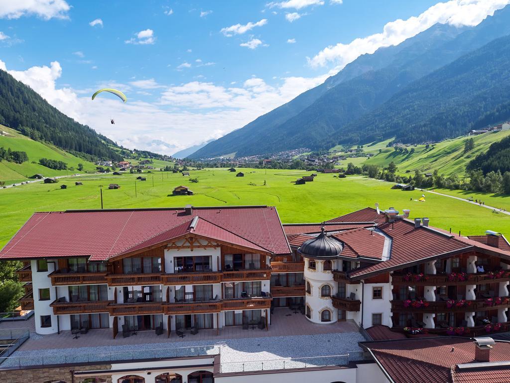 อัลไพเนอร์-เนเจอร์ รีสอร์ต ทิโรล Hotel นอยชติฟ อิม ชตูไปทัล ภายนอก รูปภาพ