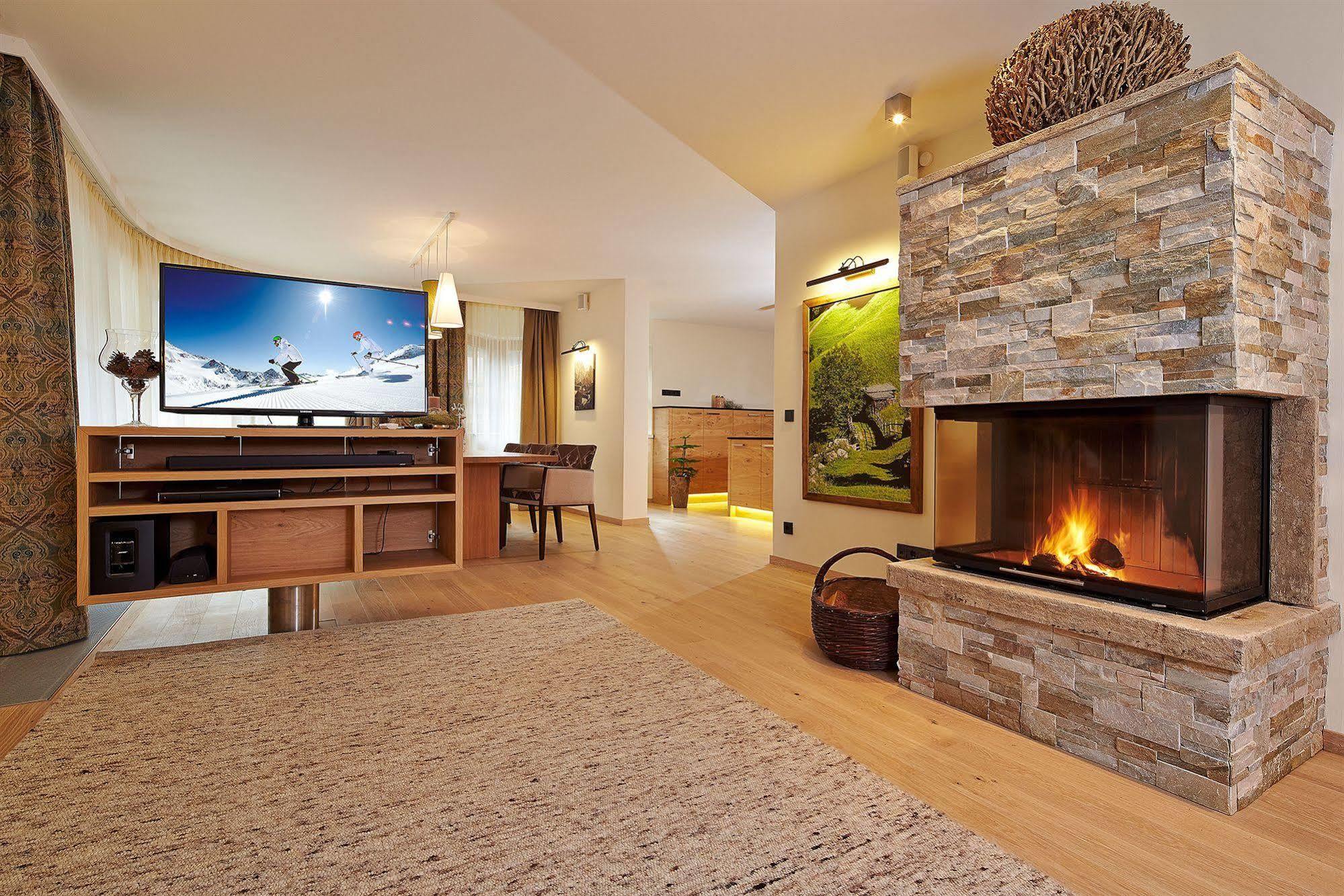 อัลไพเนอร์-เนเจอร์ รีสอร์ต ทิโรล Hotel นอยชติฟ อิม ชตูไปทัล ภายนอก รูปภาพ