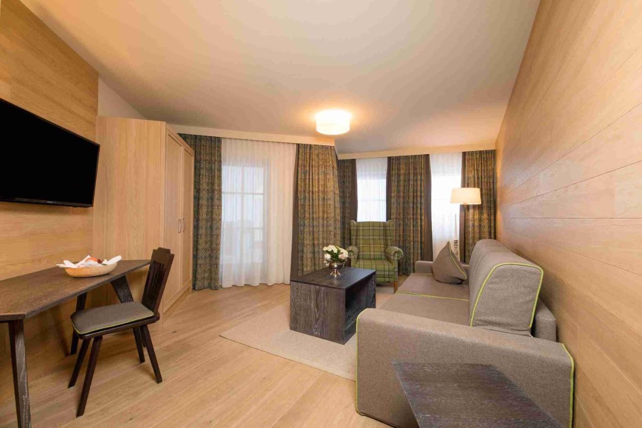อัลไพเนอร์-เนเจอร์ รีสอร์ต ทิโรล Hotel นอยชติฟ อิม ชตูไปทัล ภายนอก รูปภาพ