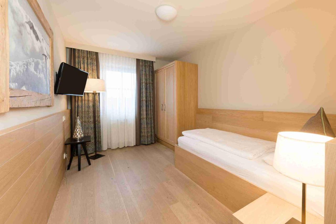 อัลไพเนอร์-เนเจอร์ รีสอร์ต ทิโรล Hotel นอยชติฟ อิม ชตูไปทัล ภายนอก รูปภาพ